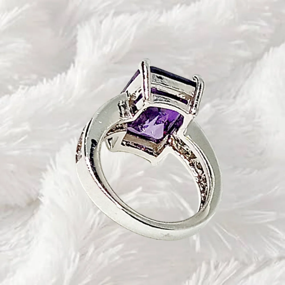 Emerald Cut Purple CZ Stone Solitaire Sterling Silver Ring. Size 6. NWOT